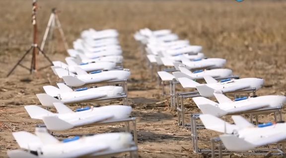 美媒评中国“蜂群”无人机：解放军或已实际部署，现有手段防不住