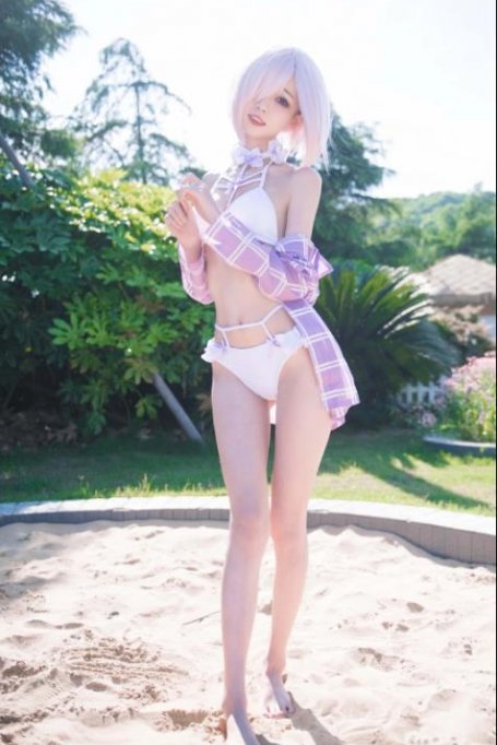 [你的负卿] 福利写真集·NO.007 玛修泳装 [16P]