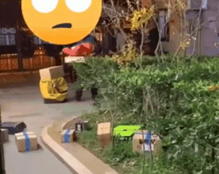 圆通回应快递小哥暴力摔件：双11压力巨大，情绪失控