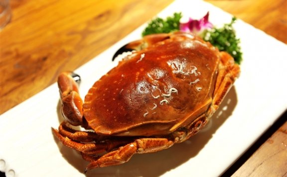 日本1.5公斤松叶蟹:拍卖价高达16万