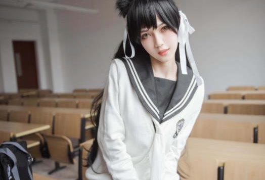 [你的负卿] 福利写真集·NO.003 爱宕制服 [10P]