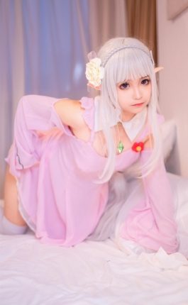 [蠢沫沫]福利写真集·艾米莉亚的睡衣[40P]