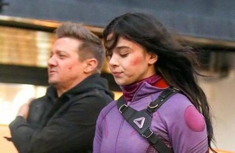 《鹰眼》新剧照曝光，二代女鹰眼亮相