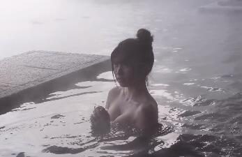 《Enako Calendar Book 2021》拍摄花絮