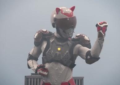 B站玩尬的《2021年弹幕破防了》特摄片风格宣传片