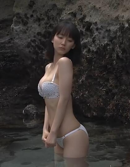 【WPB-net】 No.183#吉岡里帆 -遥远的记忆- 写真花絮04